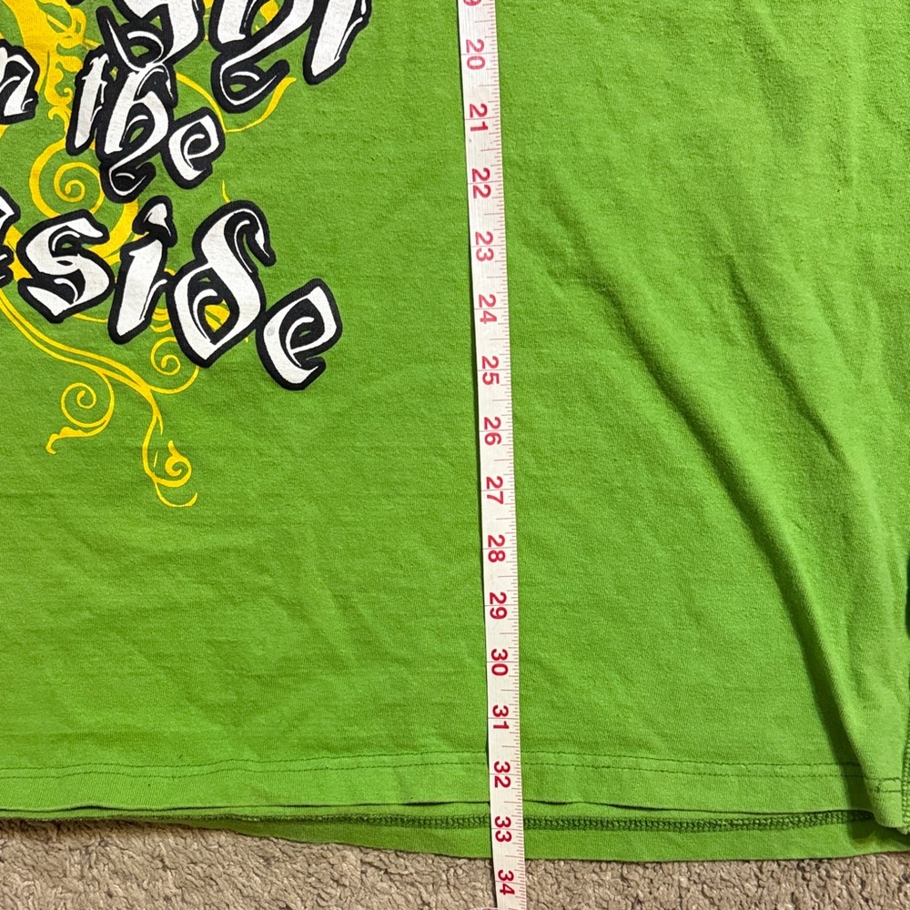 Y2K Give me face Green Graphic T-Shirt with vintage Design - Picture 5 of 8